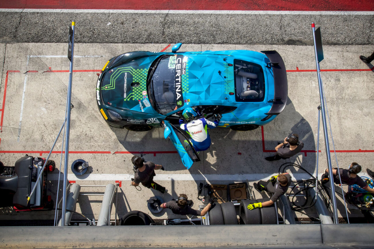 #22 Allied Racing Porsche 718 Cayman GT4 CS MR Jan Kasperlik - Bastiaan Buus