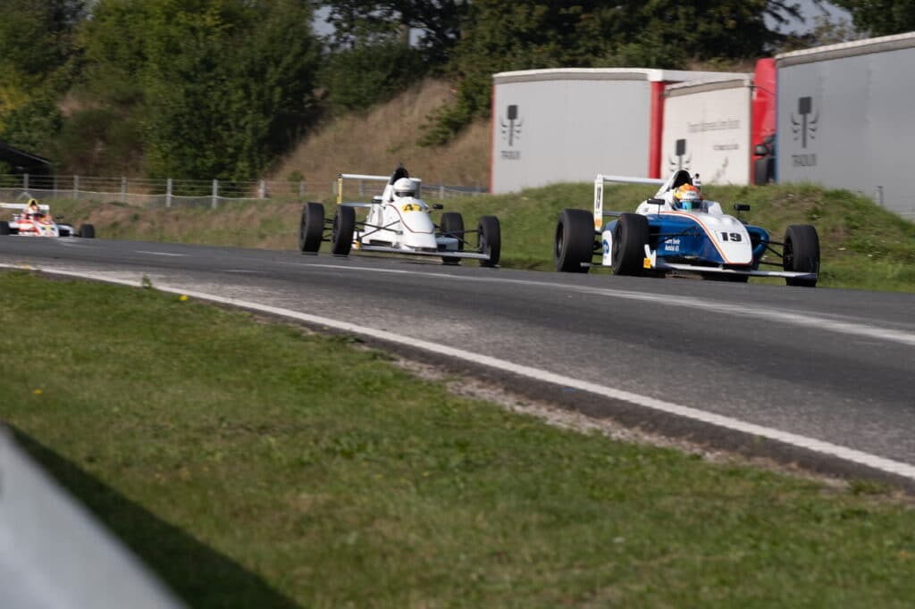 0374c90d-7256-430a-8f26-91b2b3020a02