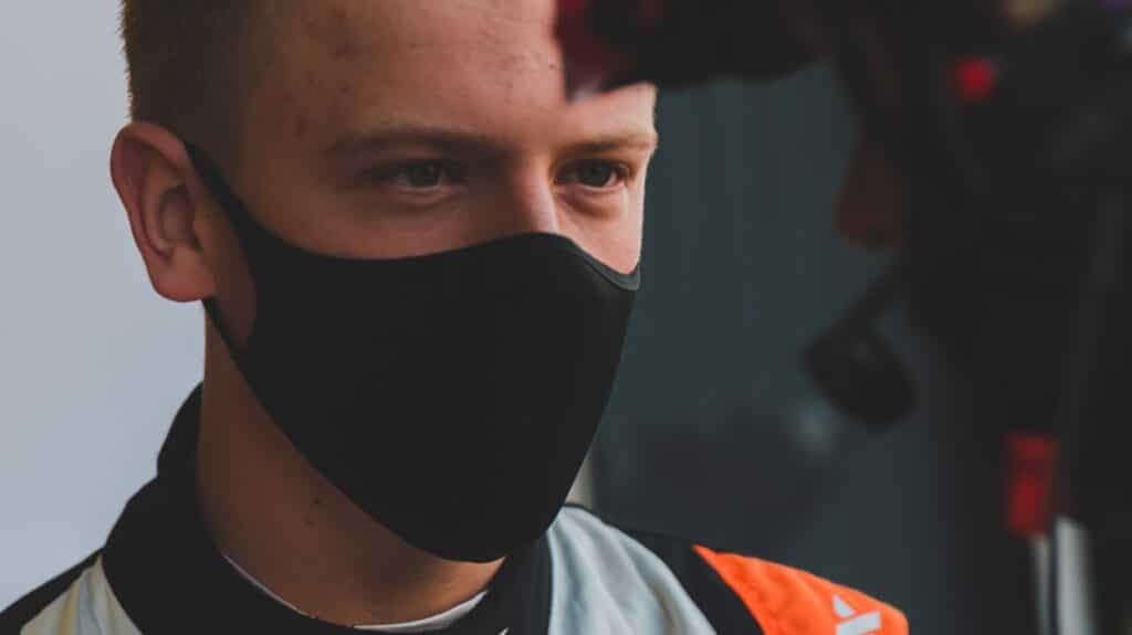 mj03