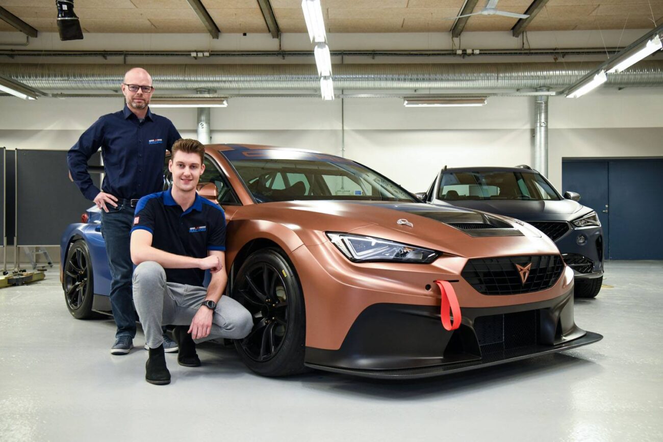 LM Racing skifter til 2021 til de nye biler fra Cupra, som teamet netop har fået leveret. Men på kørersiden fortsætter Silkeborg-teamet som i år - med Jan Magnussen og Nicolai Sylvest. Foto: LM Racing