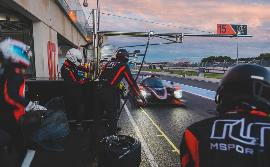 Malthe Jakobsen kommer til at køre sit første løb i mørke. Foto: Xynamic Motorsport Photography