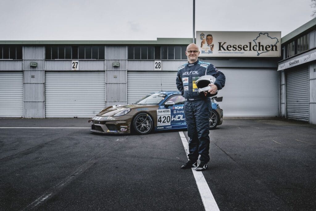 FourMotors-NLS32021-Kader019 (Kopier)