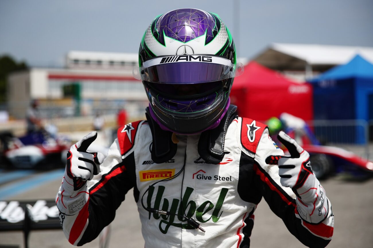 Frederik Vesti kører atter for ART Grand Prix, dog nu i Formel 2. Her er han fanget til Frankrigs Grand Prix på Paul Richard.
Foto: Joe Portlock - Formula 1/Formula Motorsport Limited via Getty Images)