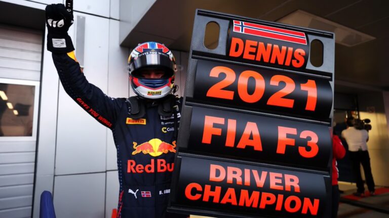 Dennis Hauger F3 Mester