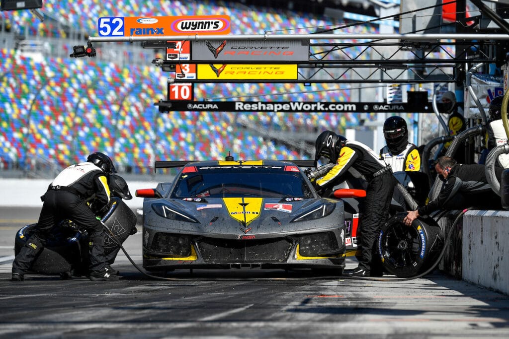 #4 Corvette Racing Corvette C8.R, GTLM: Pit Stop, Nick Tandy, Tommy Milner, Alexander Sims