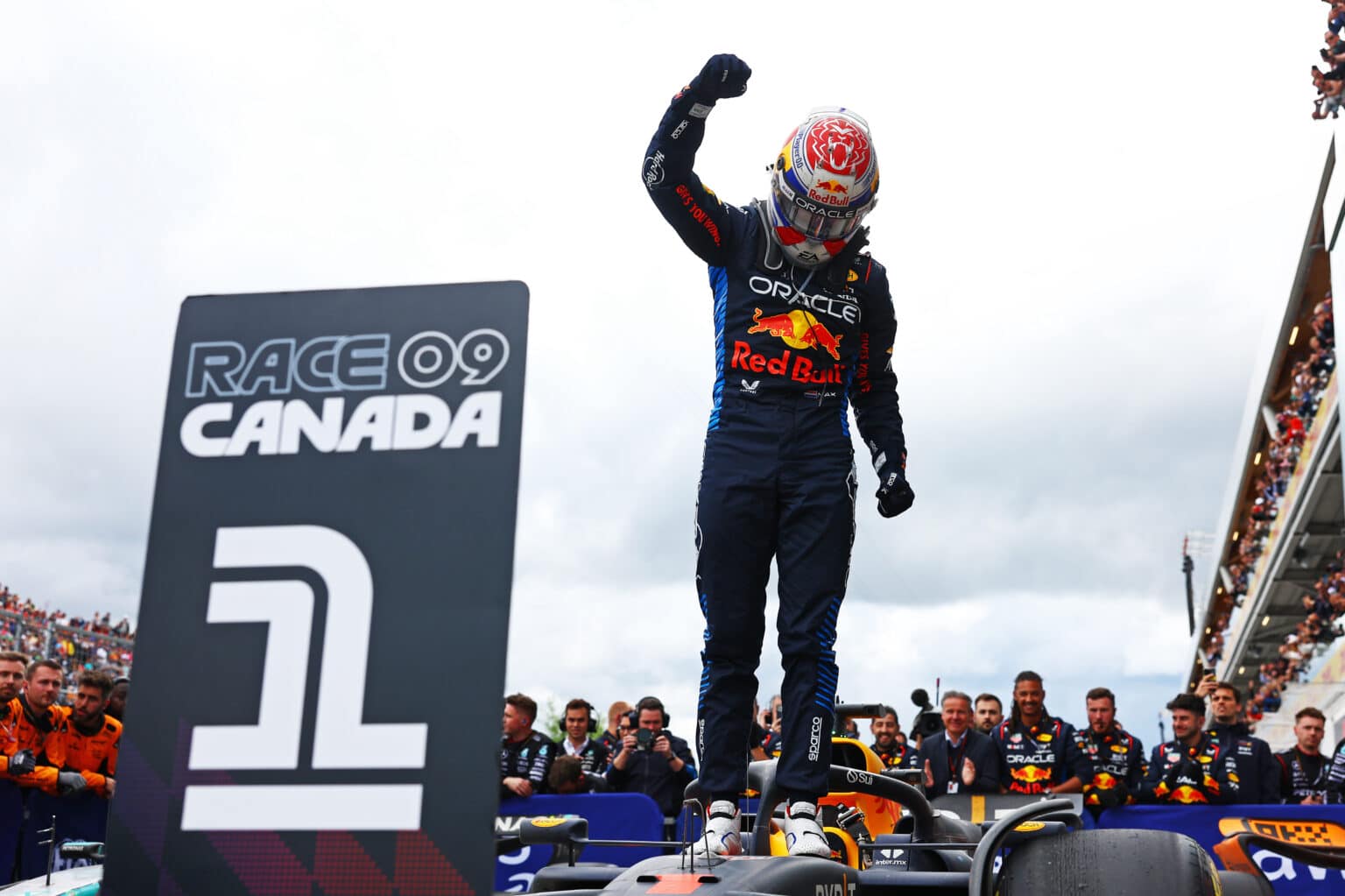 MONTREAL, QUEBEC - JUNE 09: Race winner Max Verstappen of the Netherlands and Oracle Red Bull Racing celebrates in parc ferme during the F1 Grand Prix of Canada at Circuit Gilles Villeneuve on June 09, 2024 in Montreal, Quebec. (Photo by Mark Thompson/Getty Images) // Getty Images / Red Bull Content Pool // SI202406091080 // Usage for editorial use only //