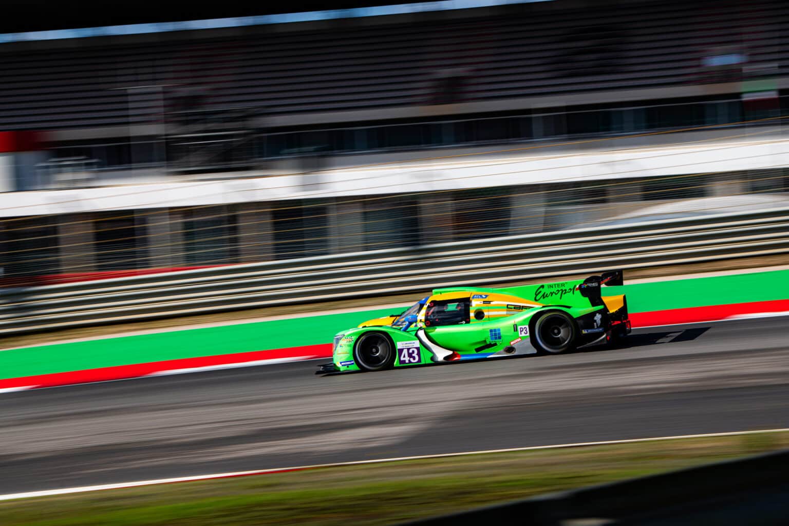 Den-koebenhavnske-racerkoerer-leverede-hoejt-tempo-i-saesonfinalen-paa-Portimao._featured.jpg