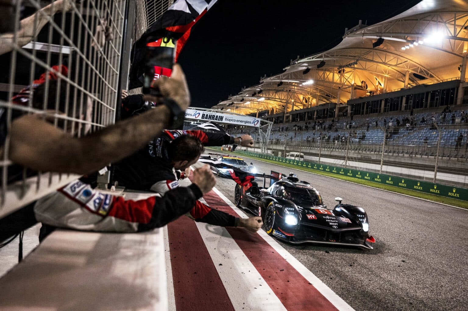 08 BUEMI Sébastien (swi), HARTLEY Brendon (nzl), HIRAKAWA Ryo (jpn), Toyota Gazoo Racing, Toyota GR010 - Hybrid #08, Hypercar, action during the 2024 8 Hours of Bahrain, 8th round of the 2024 FIA World Endurance Championship, from October 31 to November 2, 2024 on the Bahrain International Circuit in Sakhir, Bahrain - Photo Charly Lopez / DPPI