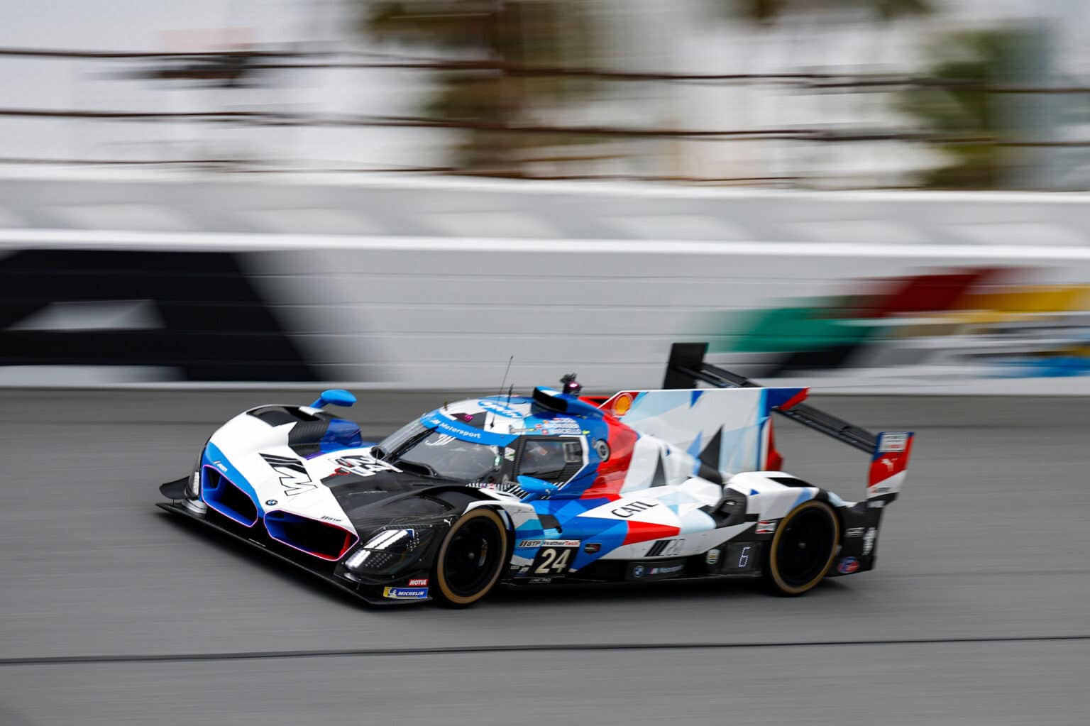 #24: BMW M Team RLL, BMW M Hybrid V8, GTP: Philipp Eng, Dries Vanthoor, Kevin Magnussen, Raffaele Marciello