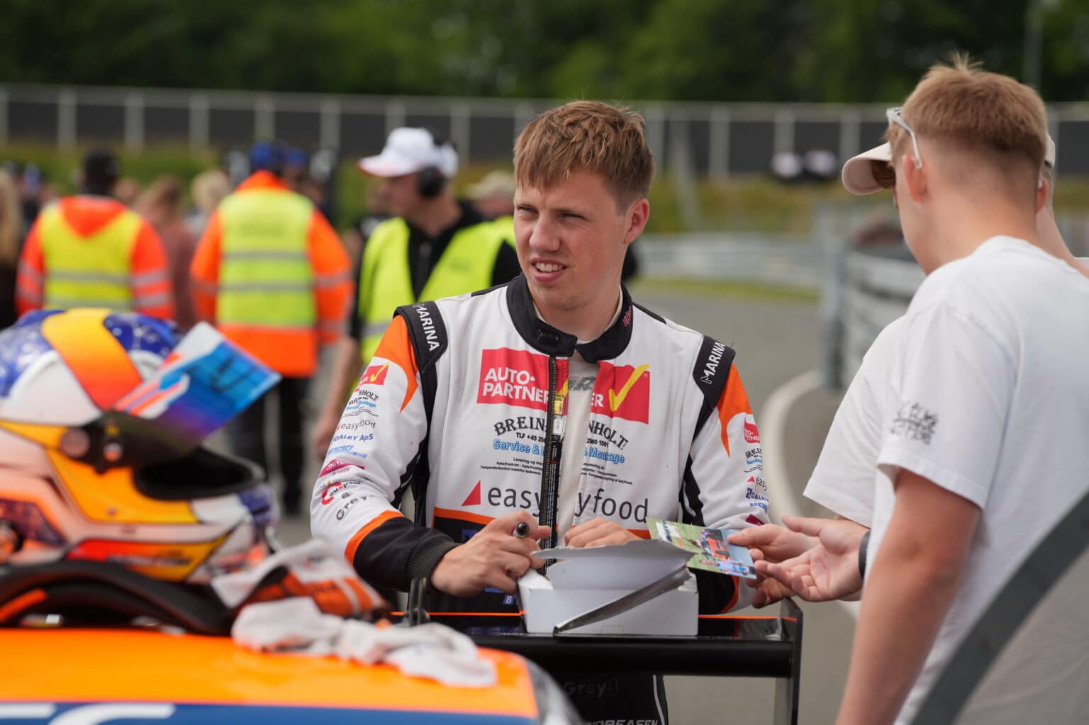Lasse-Andreasen-er-klar-til-en-ny-saeson-i-Super-GT-med-en-ny-bil-foto-Stumpphoto.jpg