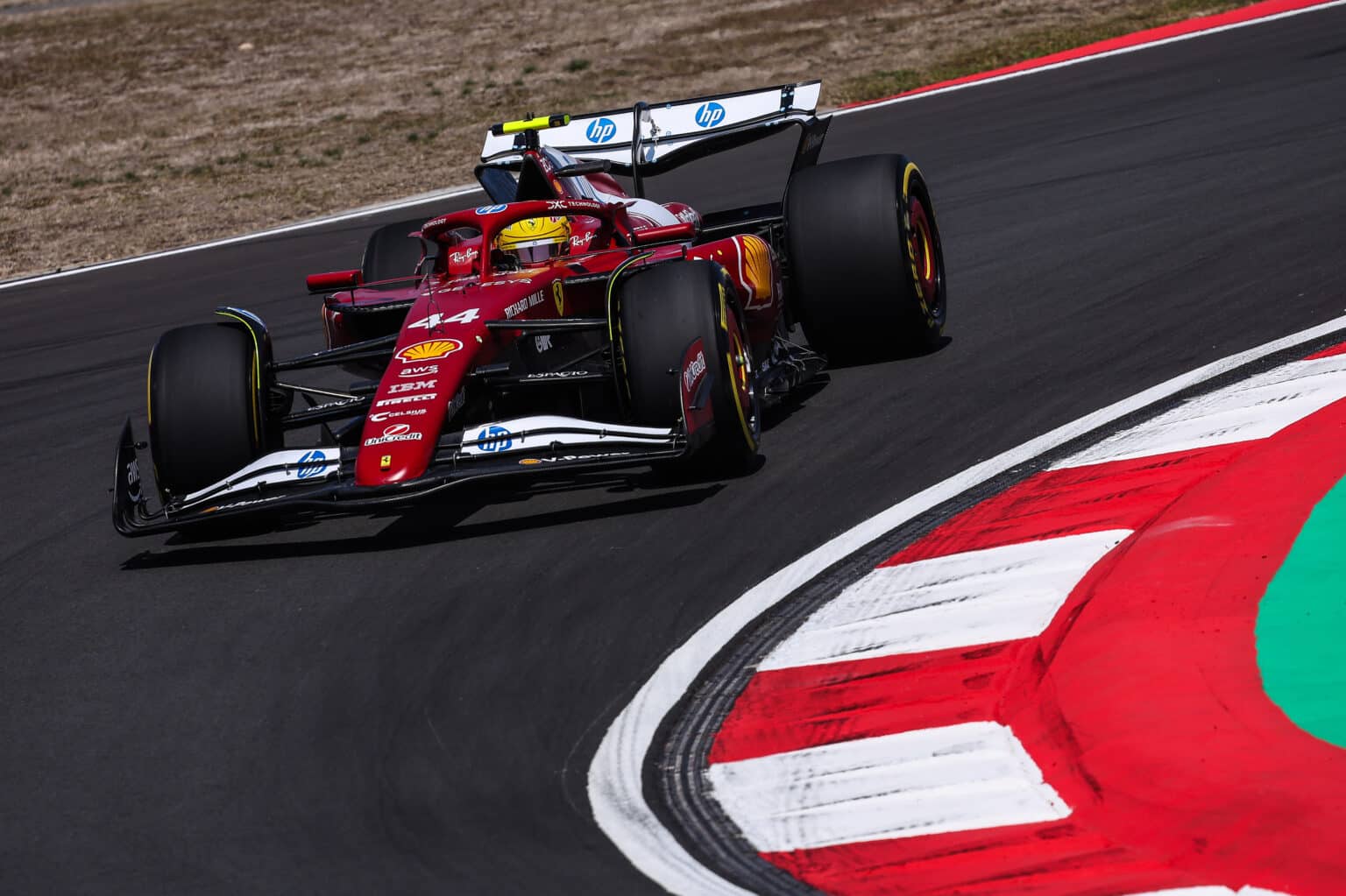 44 HAMILTON Lewis (gbr), Scuderia Ferrari SF-25, action during the Formula 1 Heineken Chinese Grand Prix 2025, 2nd round of the 2025 FIA Formula One World Championship from March 21 to 23, 2025 on the Shanghai International Circuit, in Shanghai, China - Photo Eric Alonso / DPPI / Ferrari Media