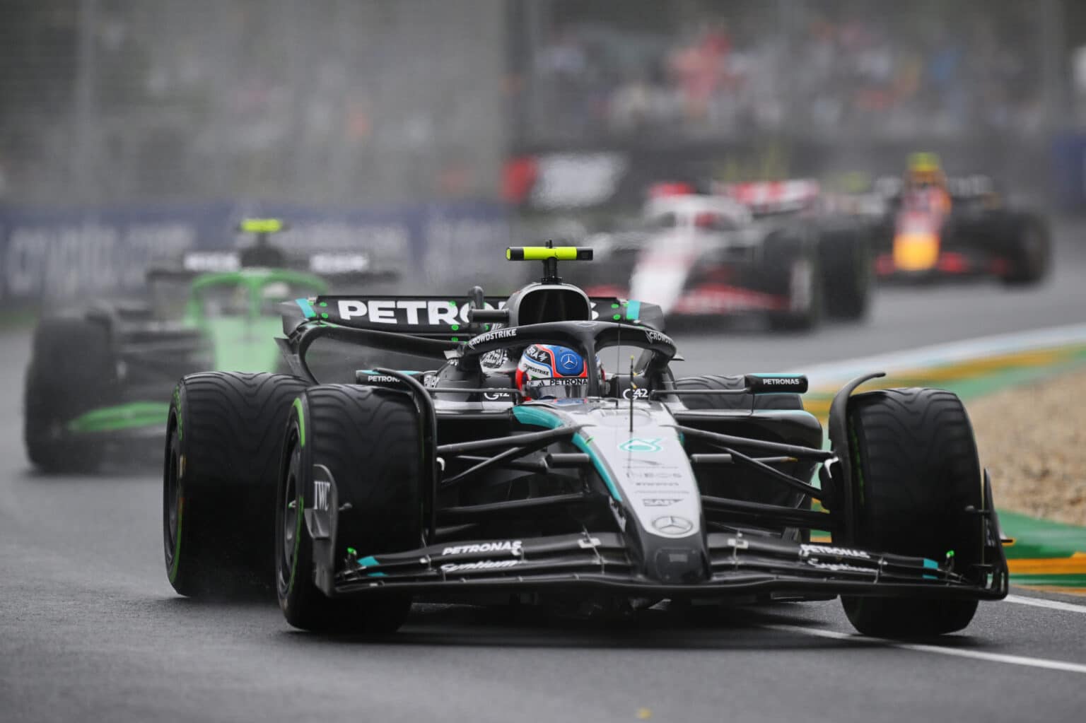 Formel 1 - Mercedes-AMG PETRONAS F1 Team, Australien Grand Prix 2025. George Russell 

Formula One - Mercedes-AMG PETRONAS F1 Team, 2025 Australian Grand Prix. Kimi Antonelli. Foto: Mercedes-Benz AG Media