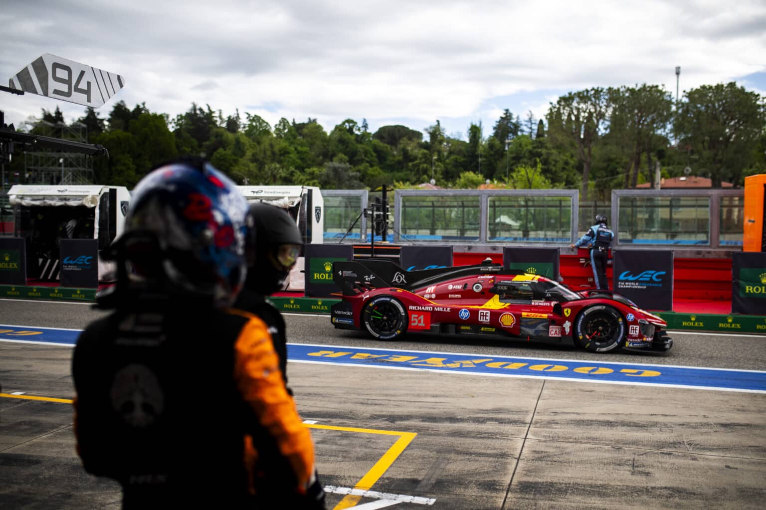 51 CALADO James (gbr), GIOVINAZZI Antonio (ita), PIER GUIDI Alessandro (ita), Ferrari AF Corse, Ferrari 499P #51, Hypercar, action, pitlane, during the 6 Hours of Imola 2025, 2nd round of the 2025 FIA World Endurance Championship, from April 18 to 20, 2025 on the Autodromo Internazionale Enzo e Dino Ferrari in Imola, Italy - Photo Fabrizio Boldoni / DPPI