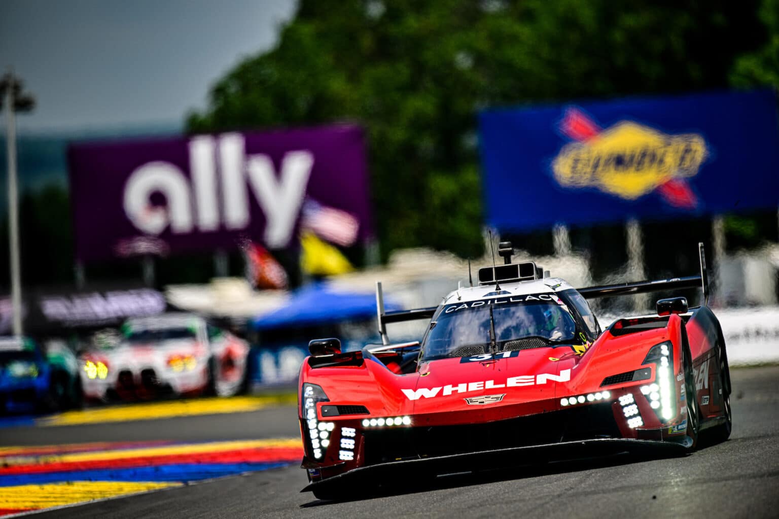 #31: Cadillac Whelen, Cadillac V-Series.R, GTP: Jack Aitken, Earl Bamber, Frederik Vesti