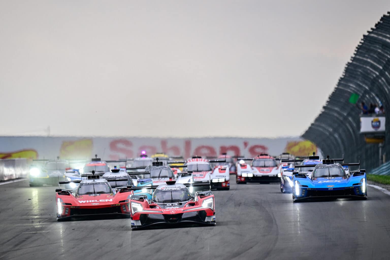 #93: Acura Meyer Shank Racing w/Curb Agajanian, Acura ARX-06, GTP: Renger van der Zande, Nick Yelloly, Kaku Ohta, GTP Start