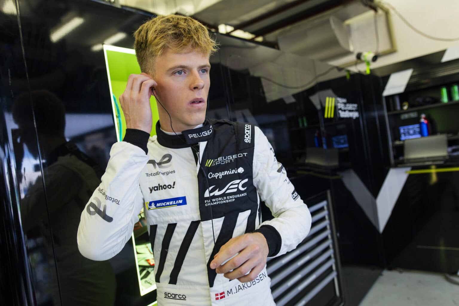 JAKOBSEN Malthe (dnk),  New Peugeot Reserve Driver, portrait during the 2024 Rookie Test of the FIA World Endurance Championship, on November 3, 2024 on the Bahrain International Circuit in Sakhir, Bahrain - Photo Julien Delfosse / DPPI