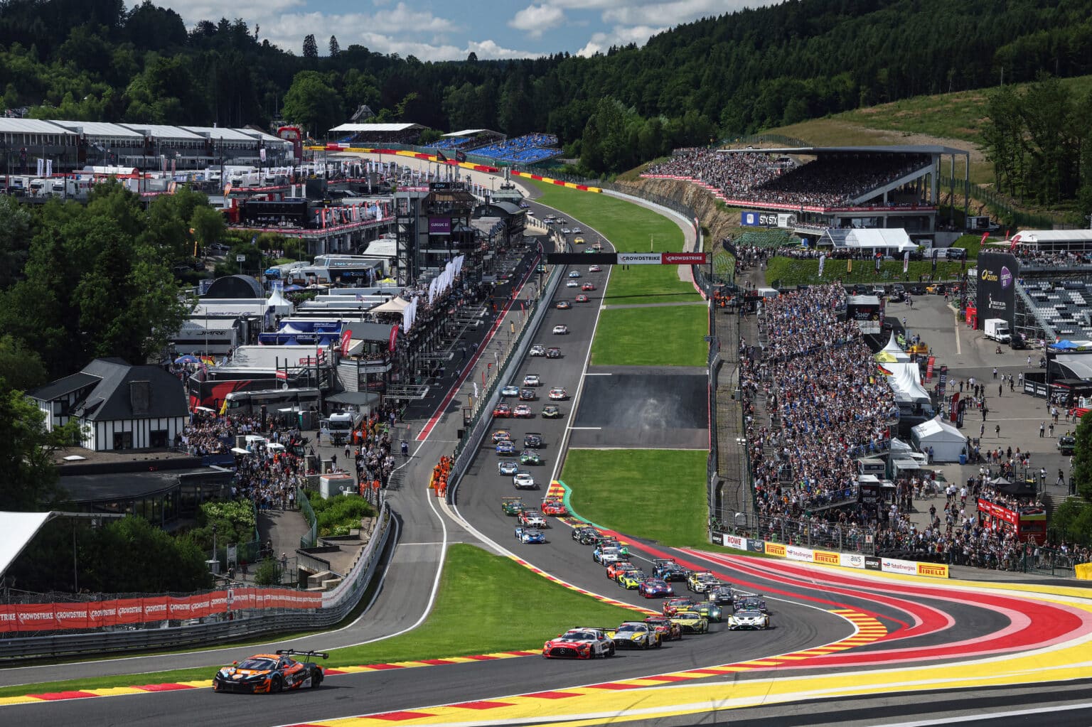 Start of the Crowdstrike 24 Hours of Spa