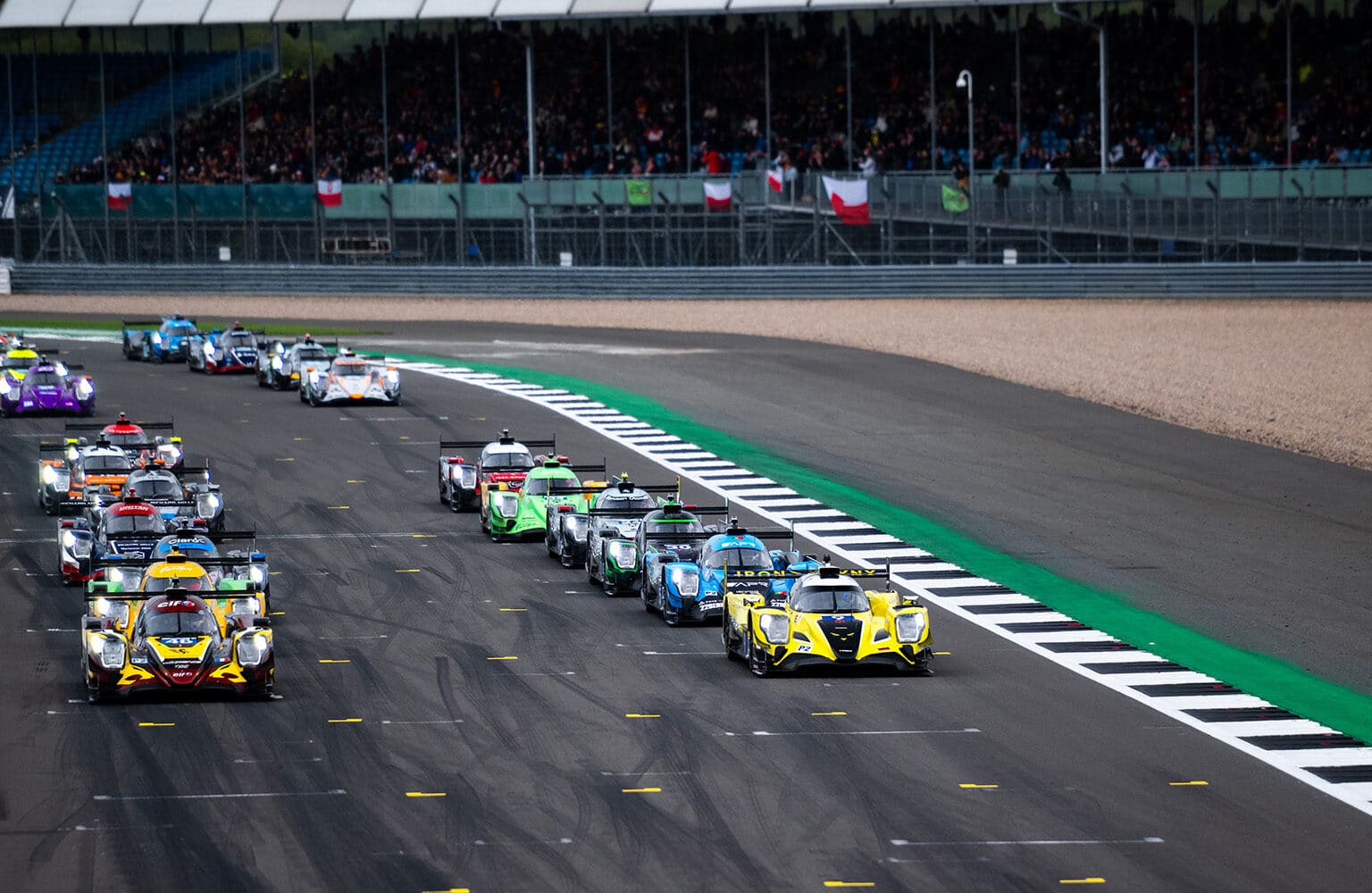 Start of the race - European Le Mans Series - Goodyear 4 Hours of Silverstone - Silverstone Circuit - Great Britain -