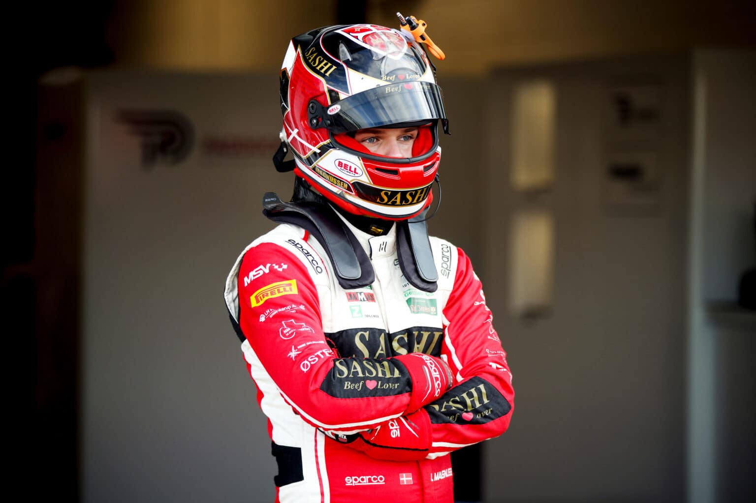 2025 11 luca magnussen mclaren trophy announcement 5