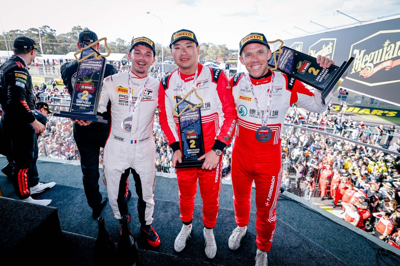 12h Bathurst 2026 -  Meguiar’s Bathurst 12 Hour - Intercontinental GT Challenge Round 1 - Foto: Gruppe C Photography; #86 Porsche 911 GT3 R (992), High Class Racing: Kerong Li, Anders Fjordbach, Dorian Boccolacci