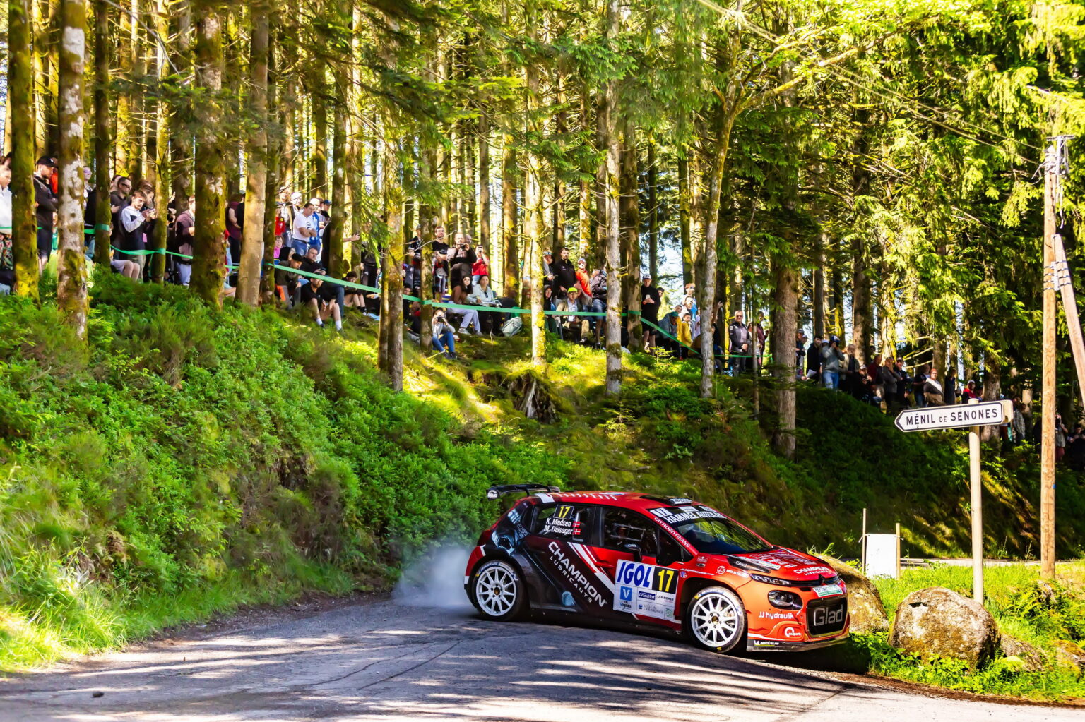 De-fleste-sving-blev-skaaret-i-det-franske-rally-Quentin-Ribaud-Photographie.jpg